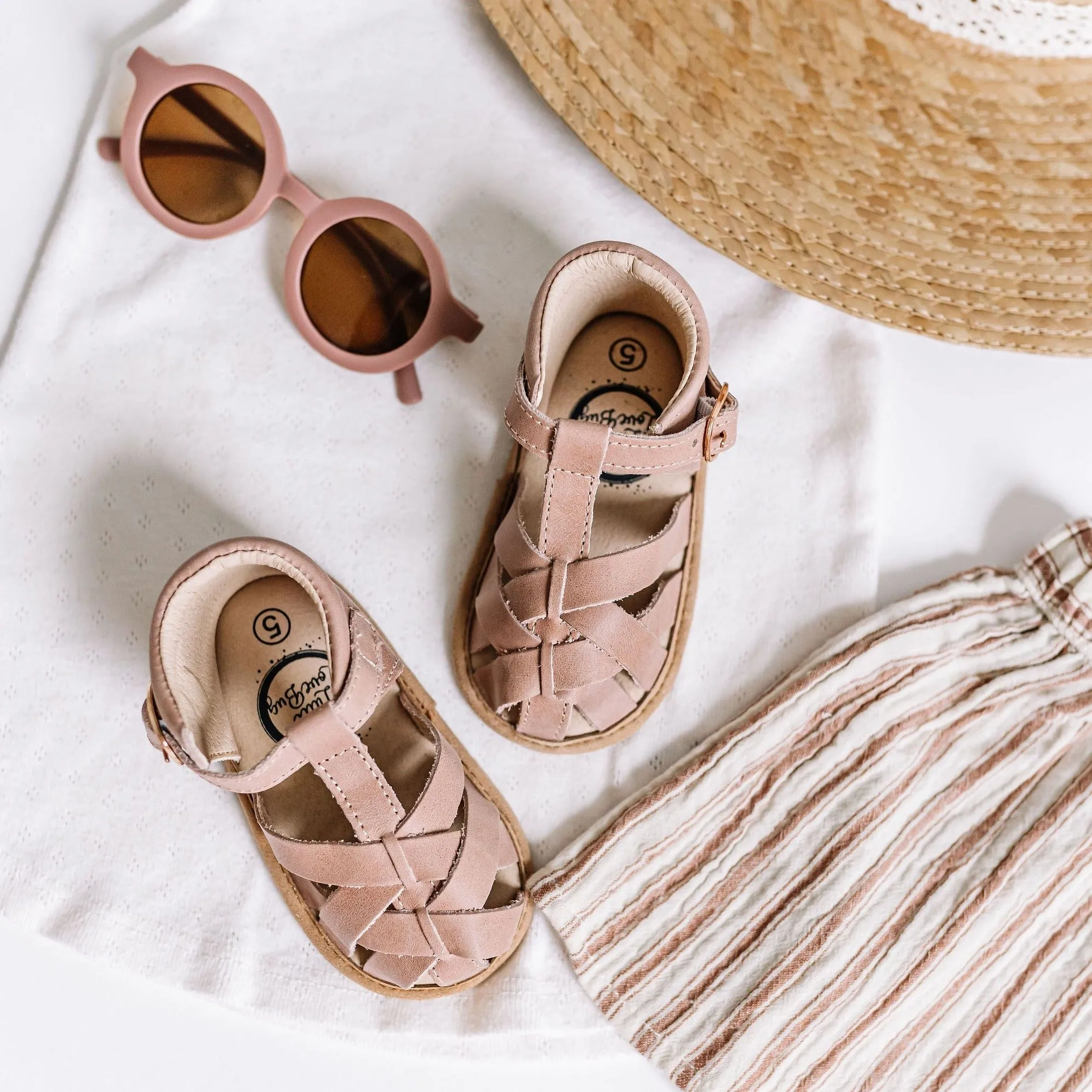 Blush Closed Toe Sandal {Premium Leather}