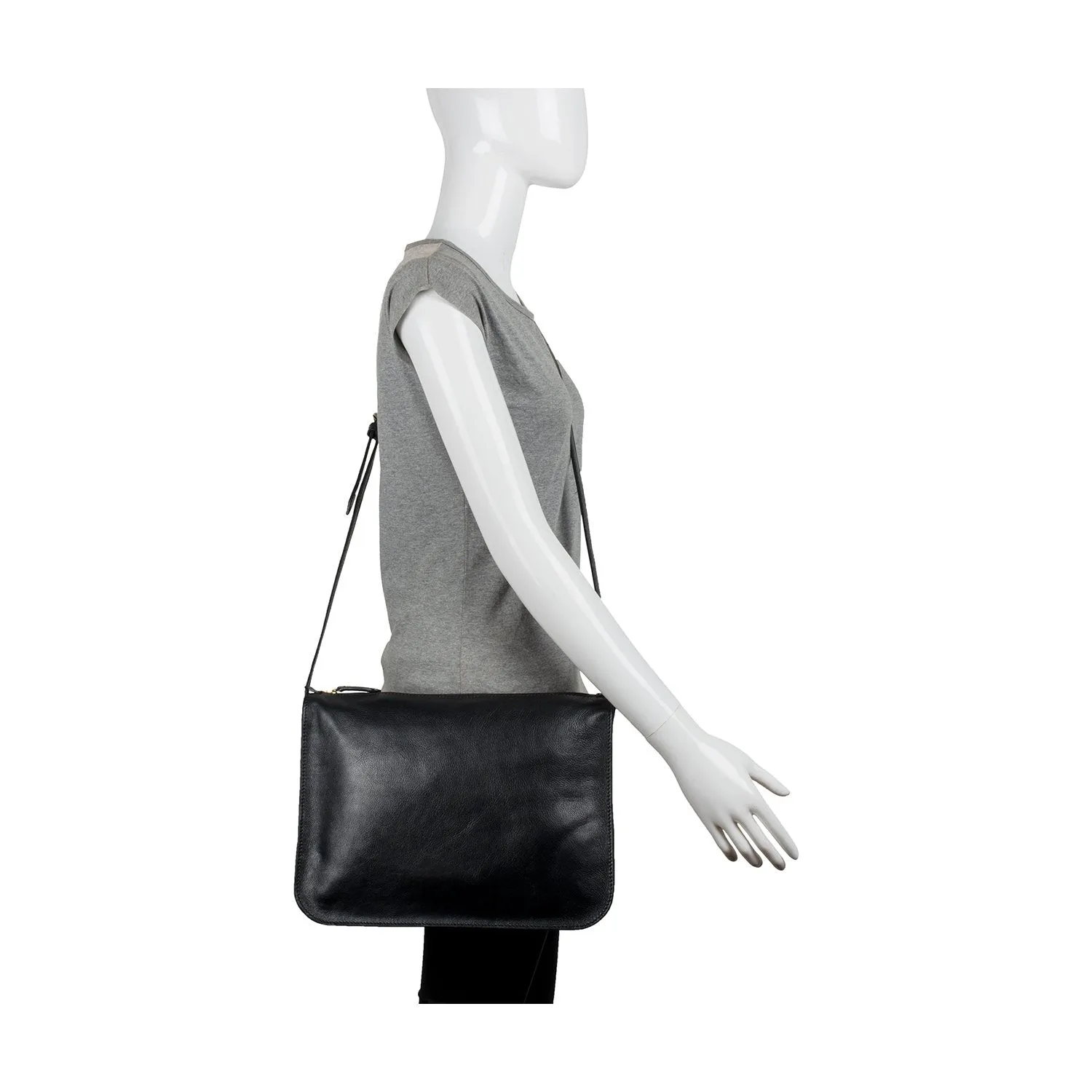 HIDESIGN Hidesign Carmel Medium Sling Bag (Black)