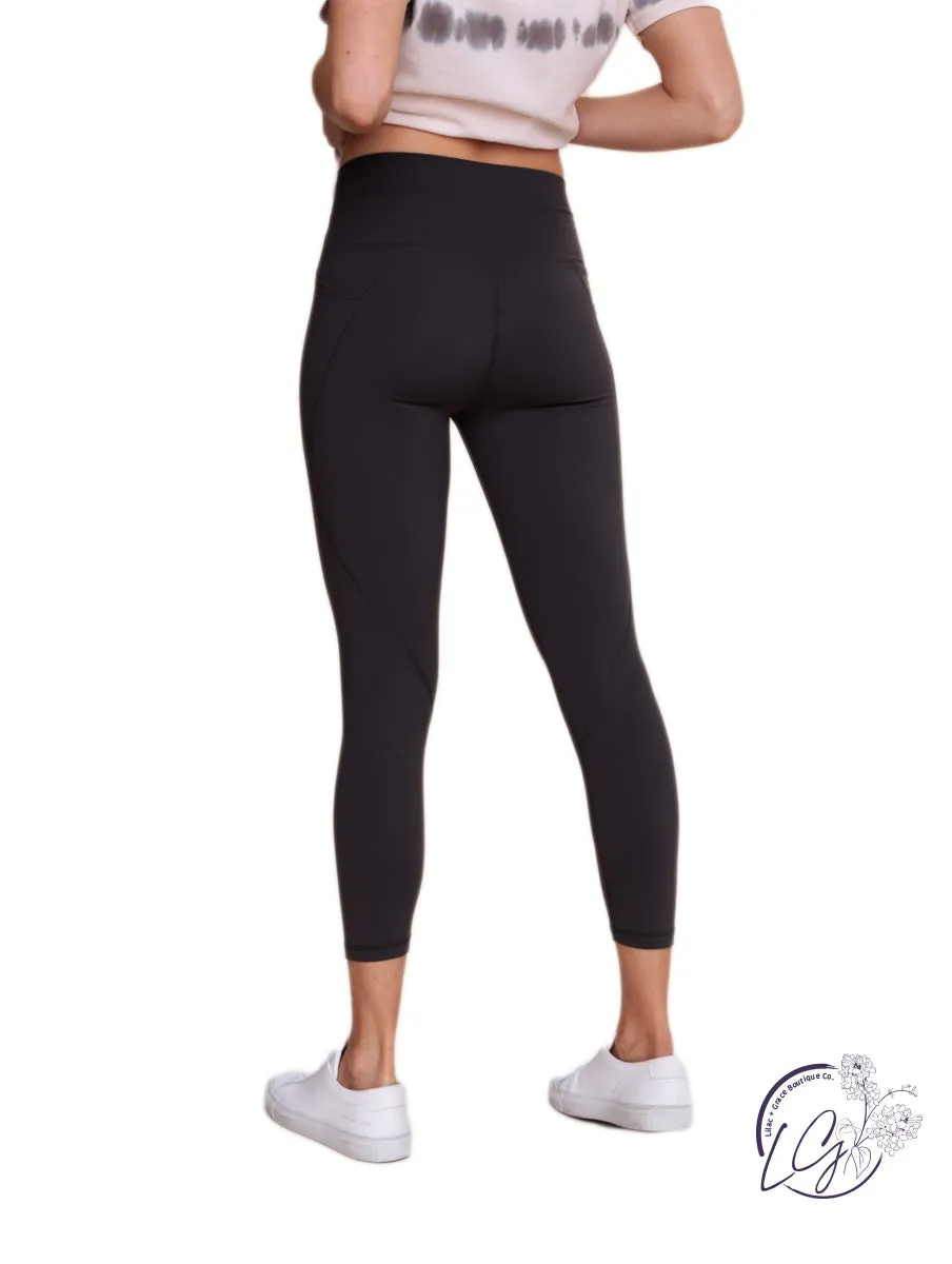 High-Rise Essential Capri Leggings