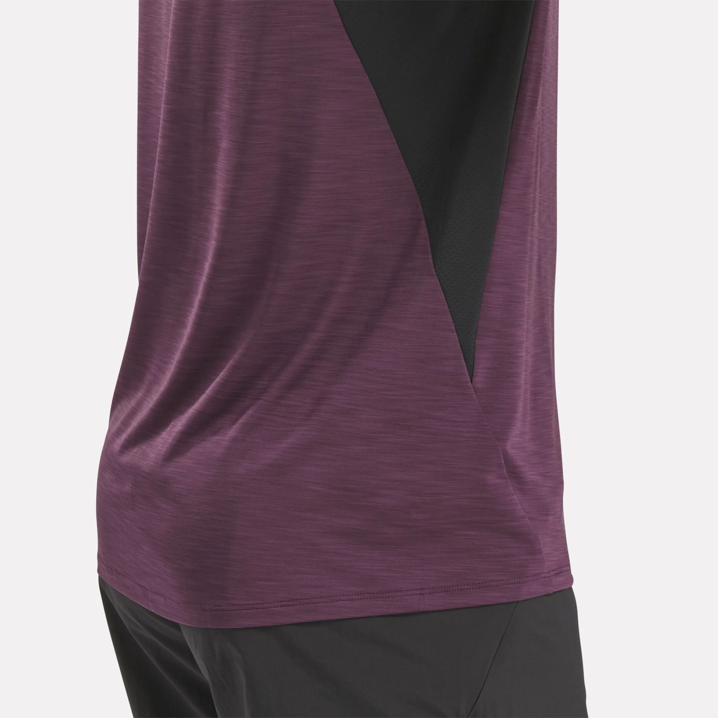 Rbk-Chill Athlete T-Shirt 2.0 Midnight Plum