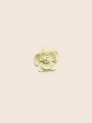 Stitch Flower Clip Butter