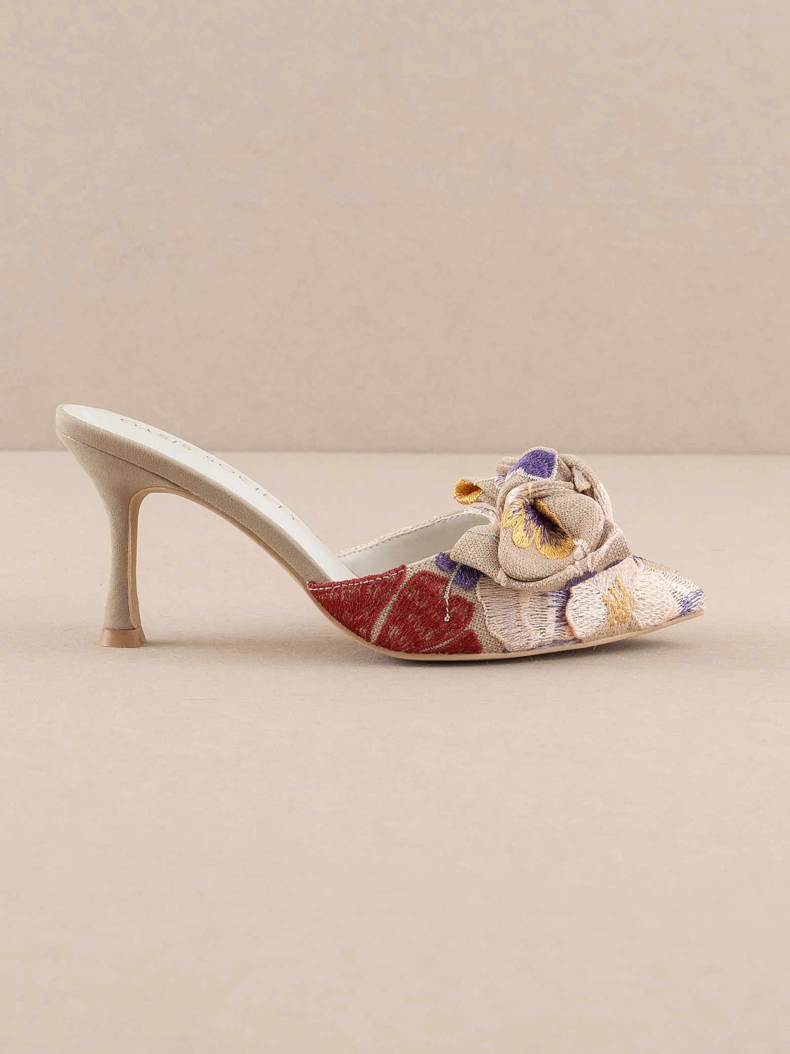 The Jane | Floral Pointed Toe Bow Accent Kitten Heel