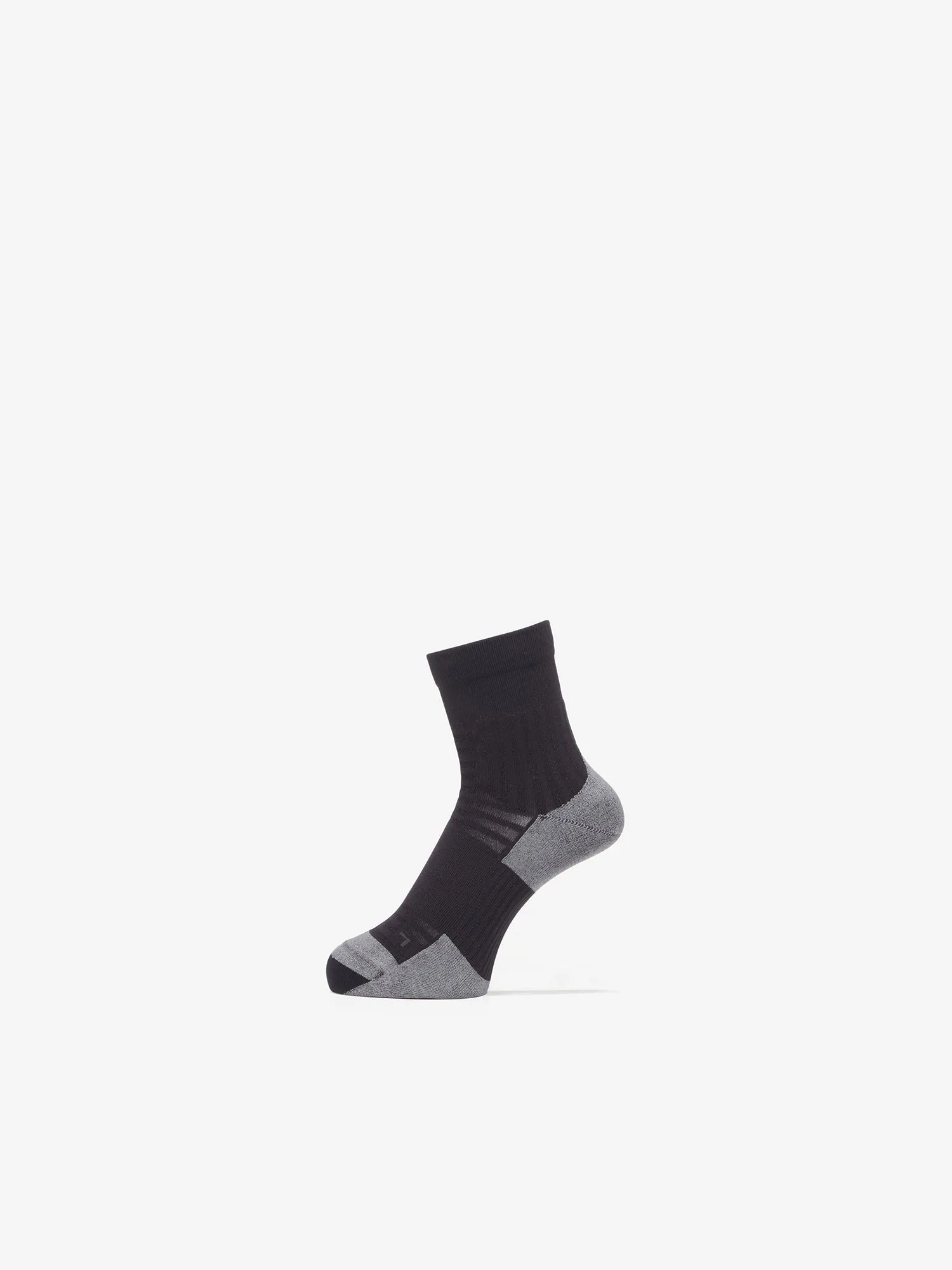 Ventilating Light Quarter Socks